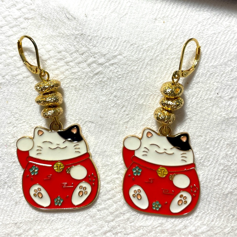 Red and Gold Lucky Cat Dangle Earrings